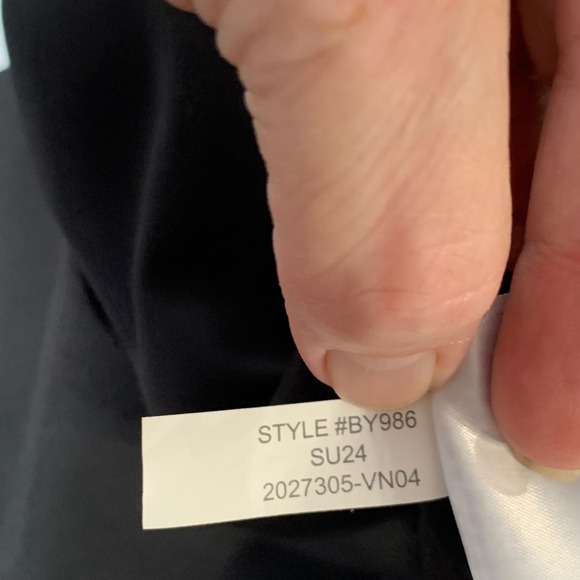 J. Crew black athleisure pleated skort with side zipper. Size M - Picture 11 of 11